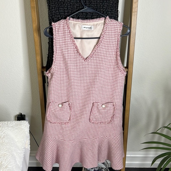 fast ship
size s-m - Picture 1 of 3